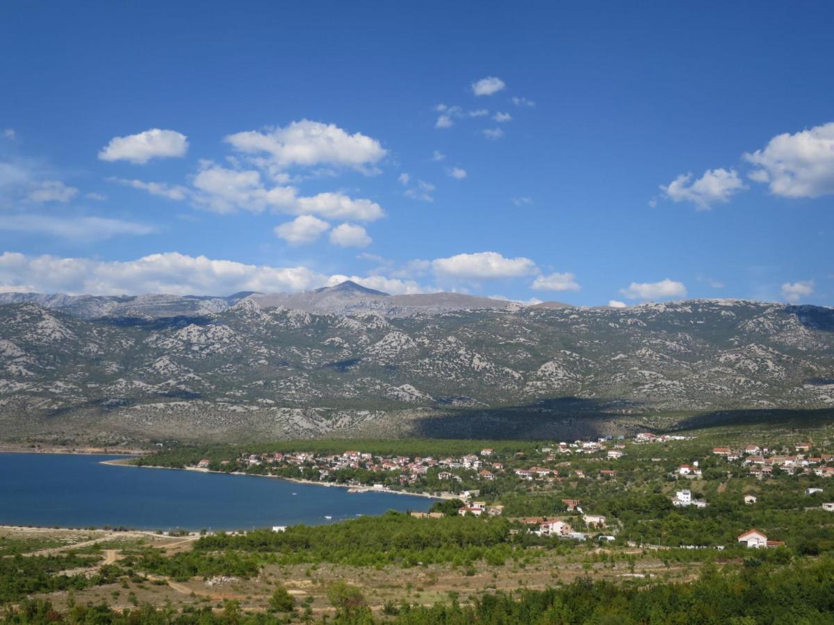 Apartment Gottwald - SRD305 Starigrad Paklenica Exterior foto