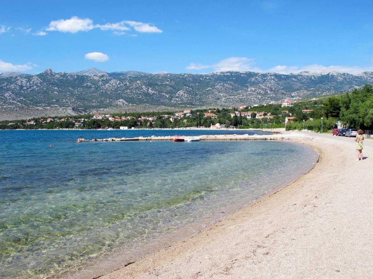 Apartment Gottwald - SRD305 Starigrad Paklenica Exterior foto